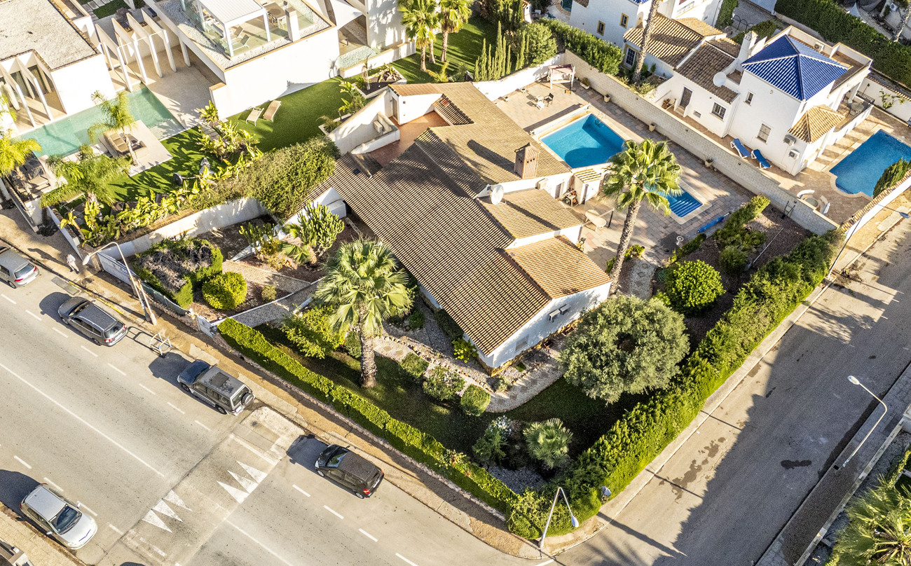 Villa en venta en Orihuela