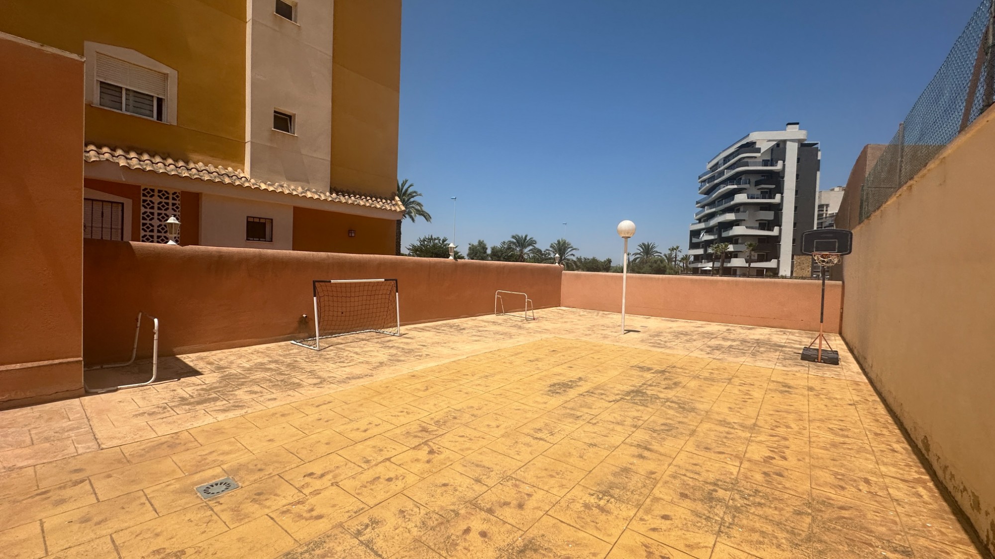 Apartment for sale in Guardamar Del Segura, Alicante, Spain