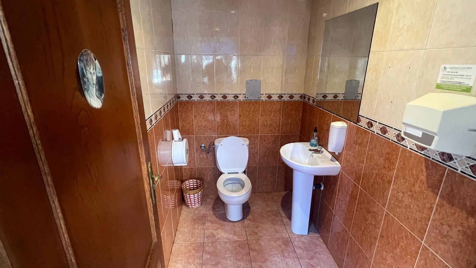 Comercial en venta en Torrevieja