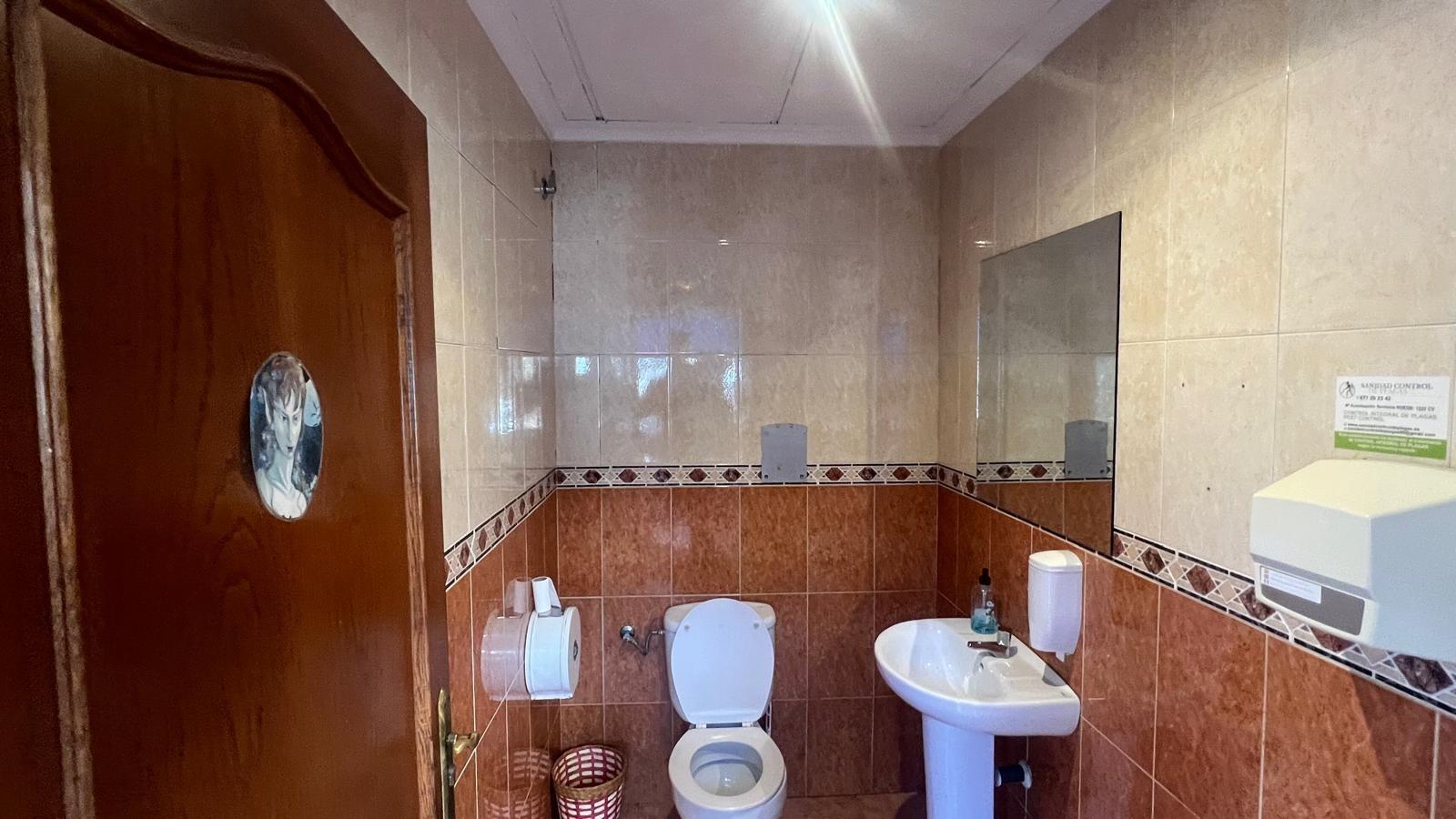 Comercial en venta en Torrevieja