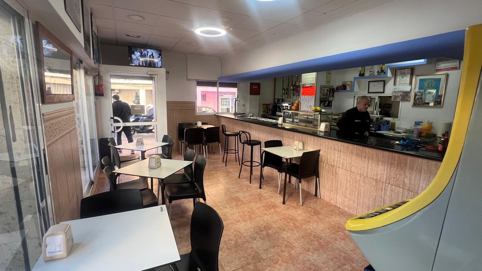 Comercial en venta en Torrevieja