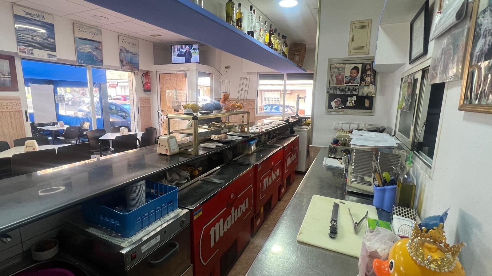 Comercial en venta en Torrevieja