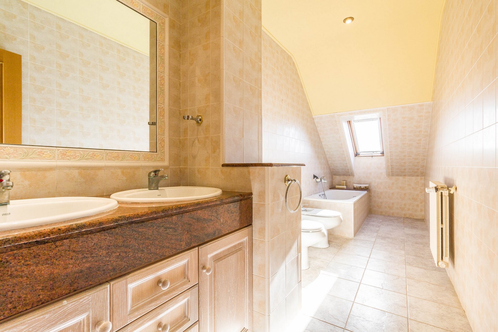 Villa en venta en Yecla