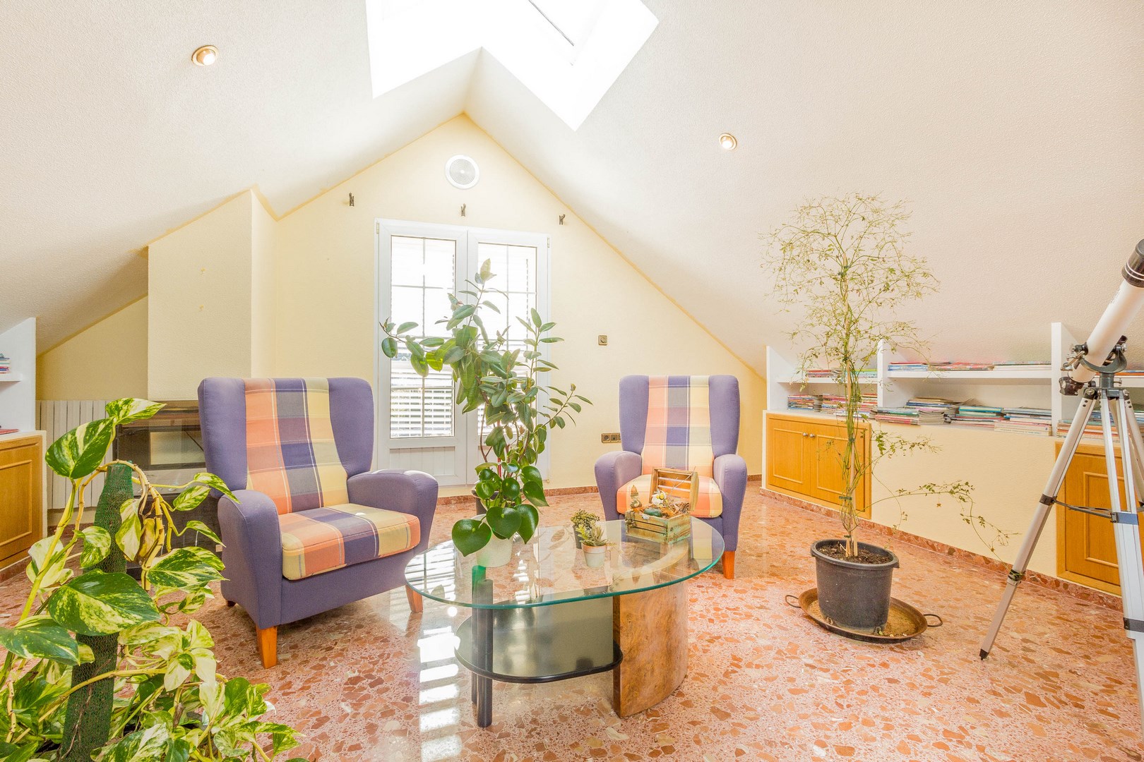 Villa en venta en Yecla