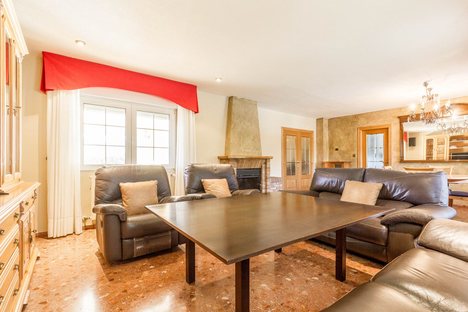 Villa en venta en Yecla