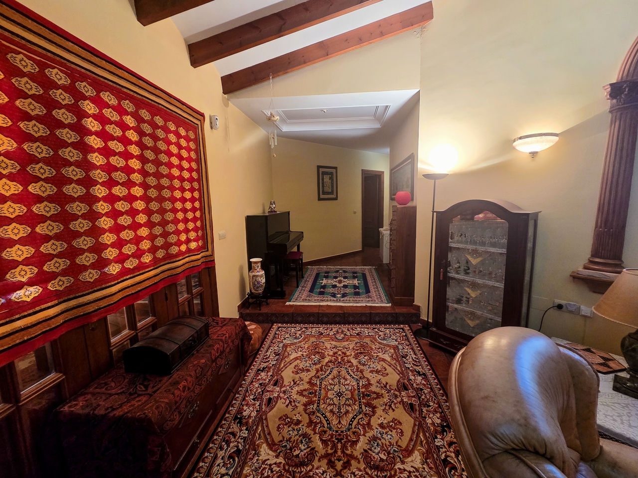 Villa for sale in Elche, Alicante, Spain