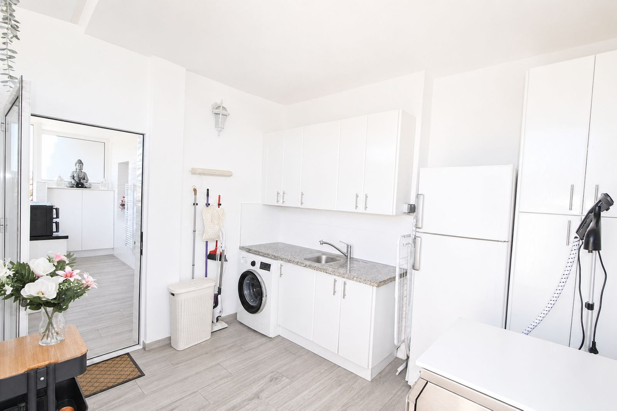 Penthouse for sale in Elviria, Málaga, Spain