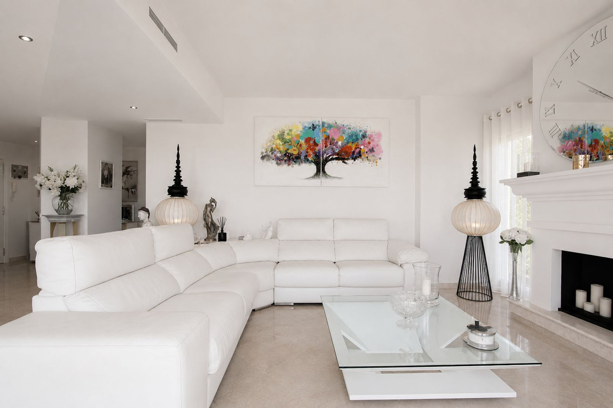 Penthouse for sale in Elviria, Málaga, Spain