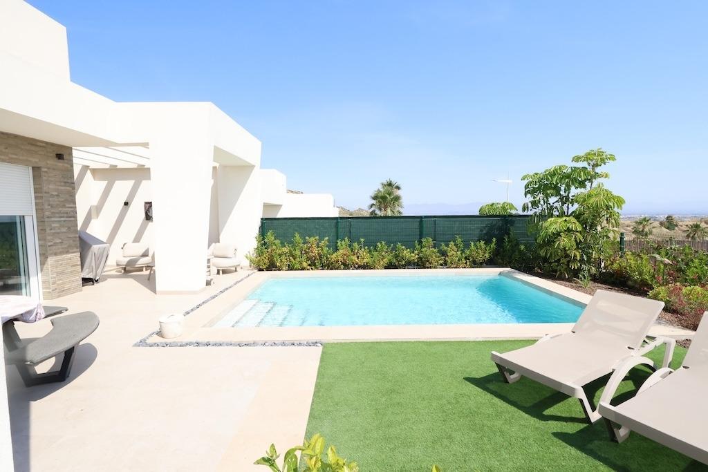 Villa for sale in Algorfa, Alicante, Spain