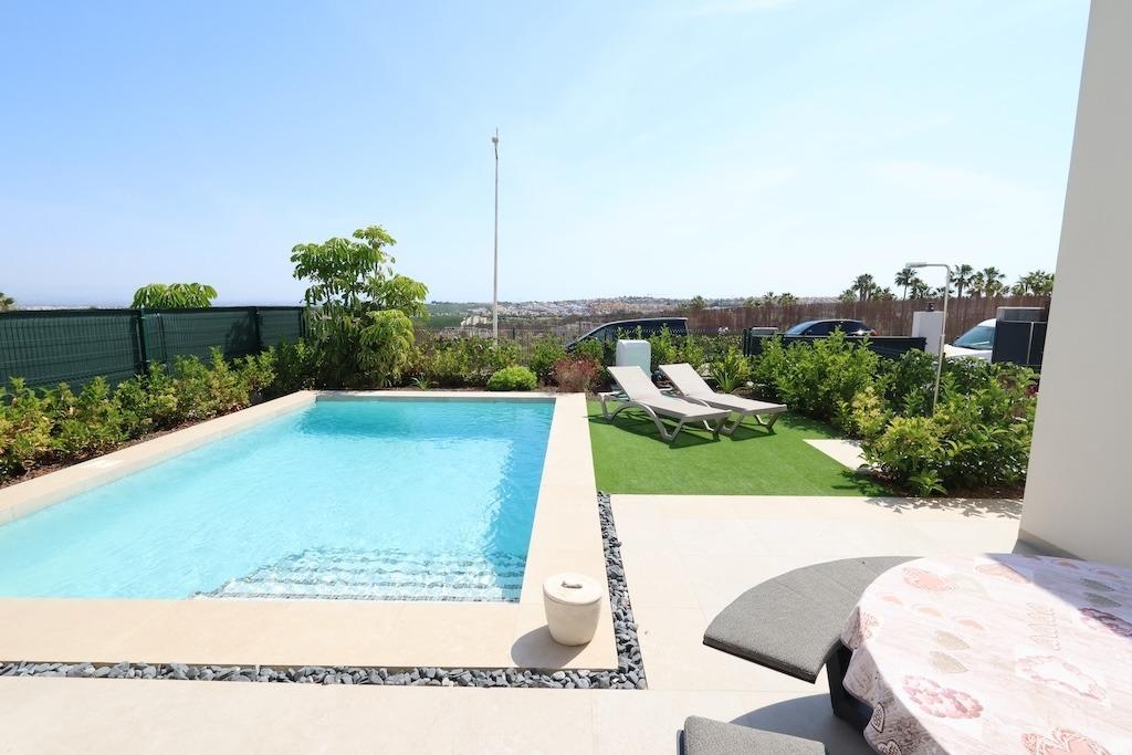 Villa for sale in Algorfa, Alicante, Spain