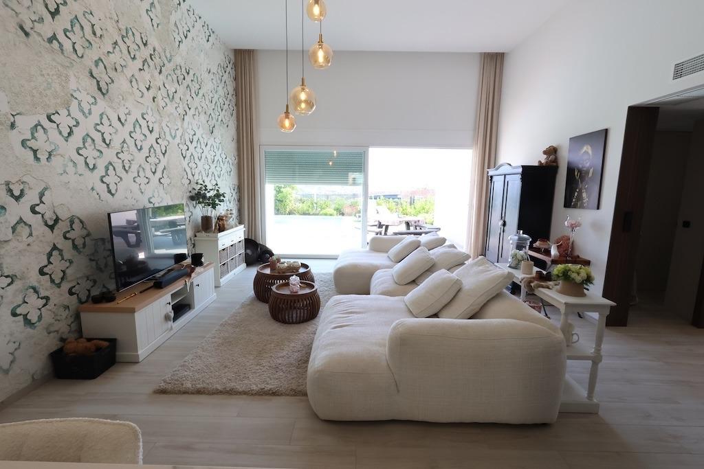 Villa for sale in Algorfa, Alicante, Spain