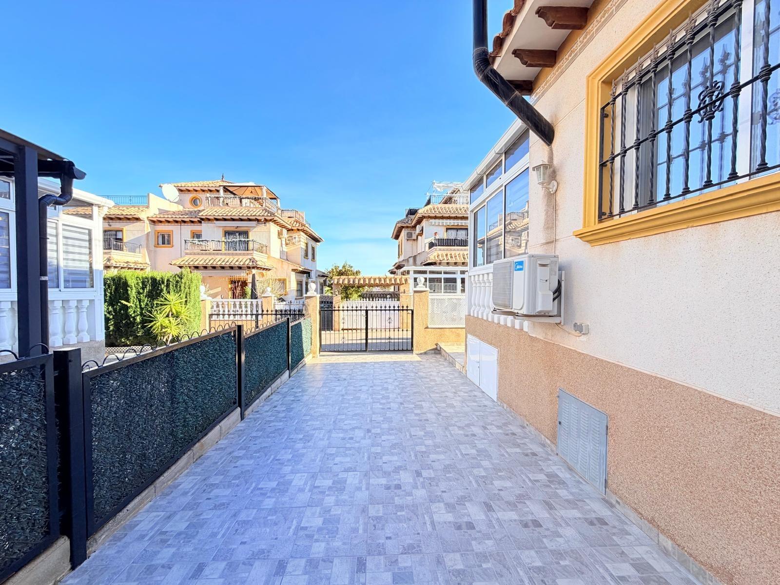 Town House for sale in Orihuela Costa, Alicante, Spain