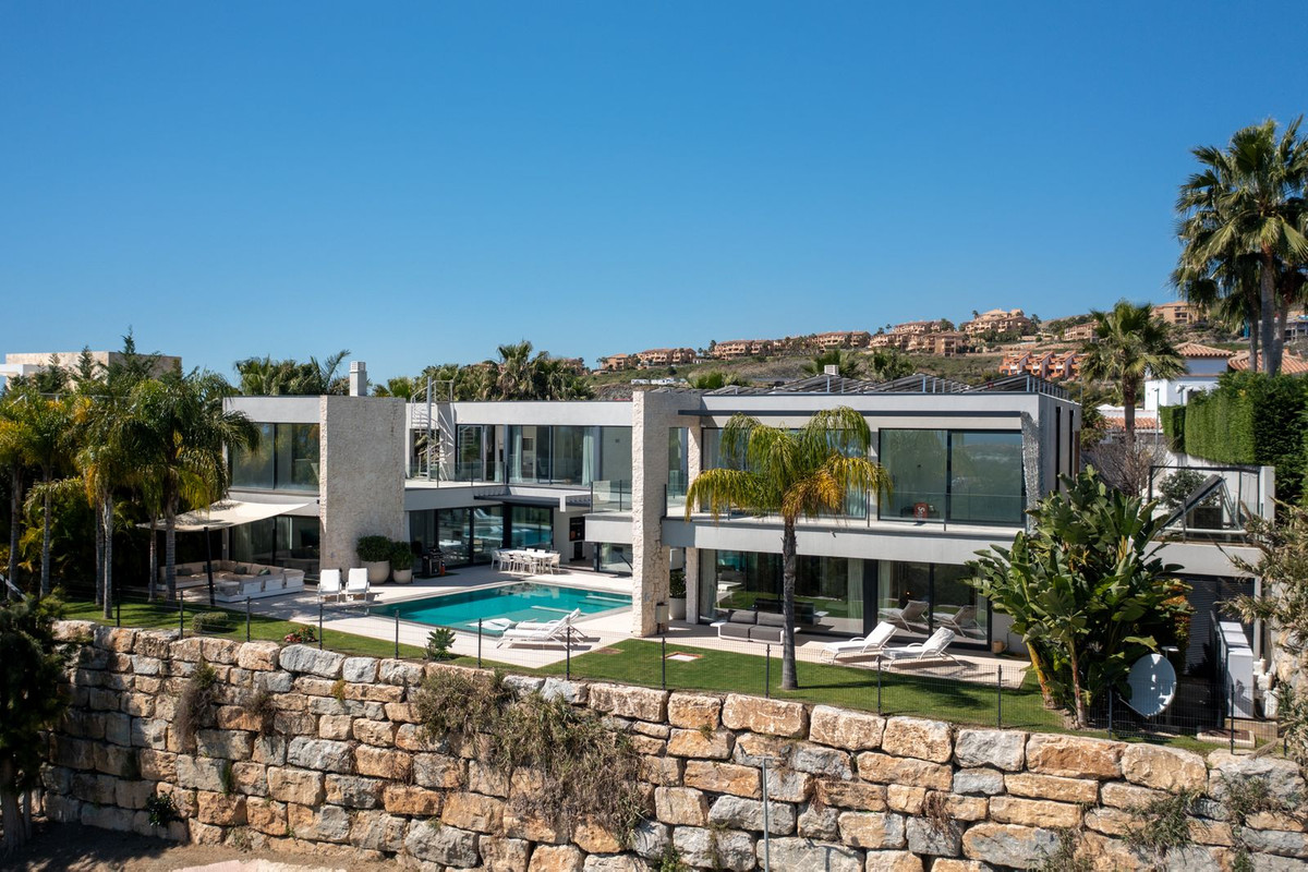 Villa for sale in Benahavis, Málaga, Spain