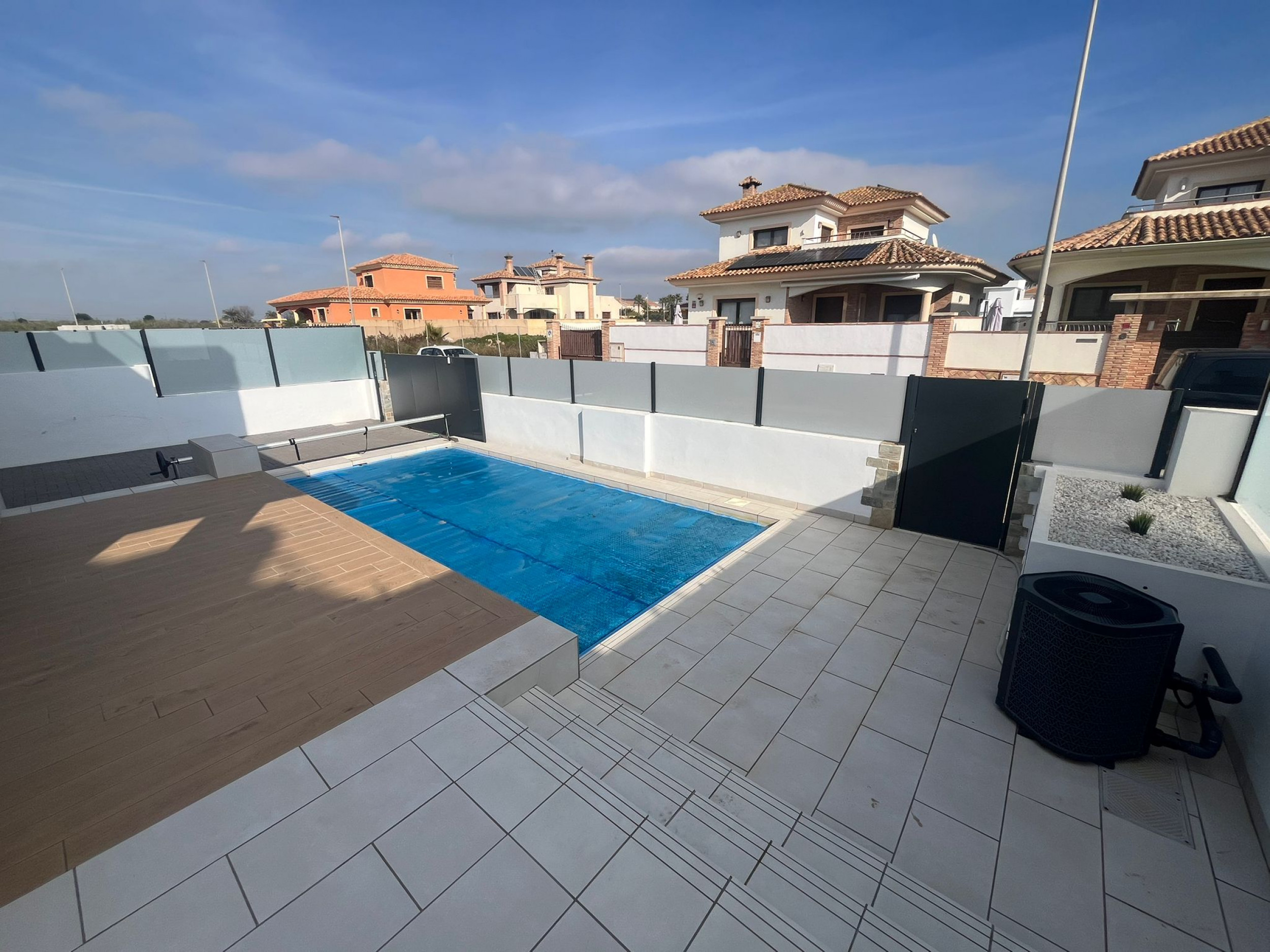 Villa en venta en Los Alcázares