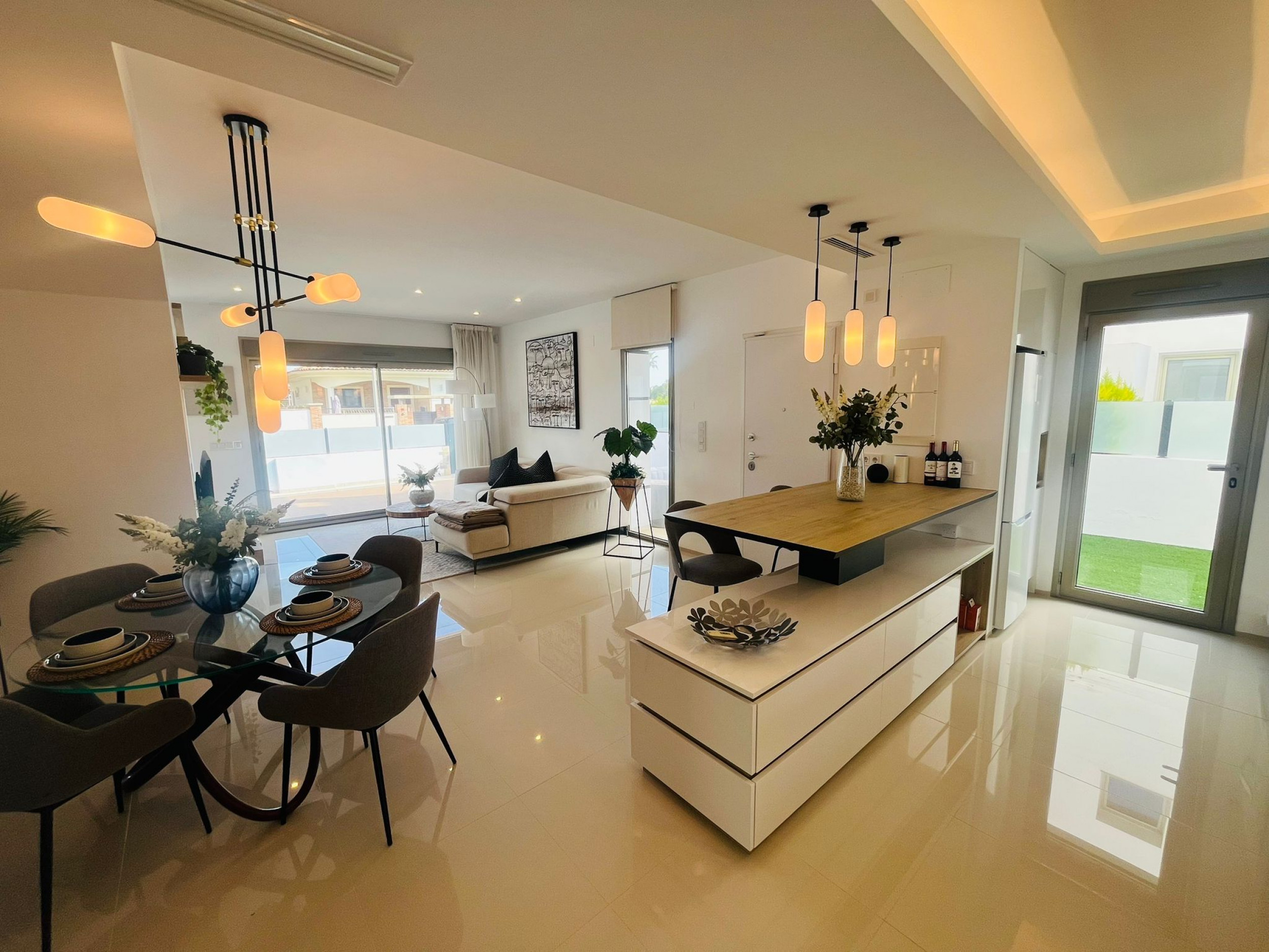 Villa en venta en Los Alcázares