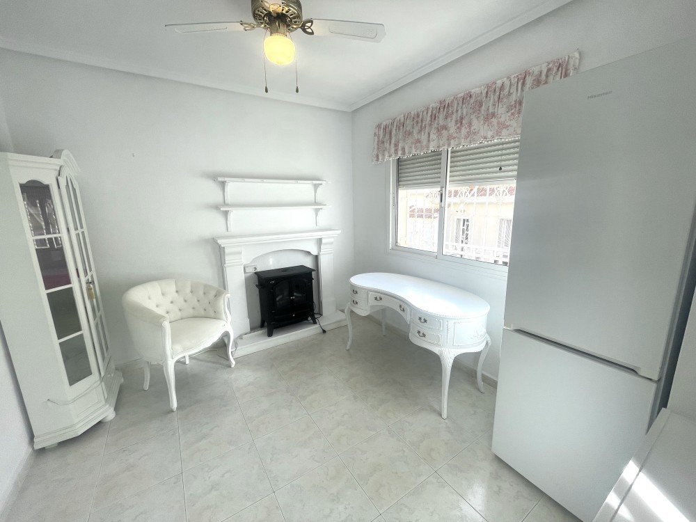 Bungalow for sale in Benijofar, Alicante, Spain