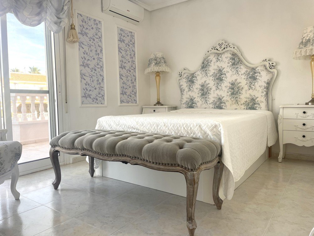 Bungalow for sale in Benijofar, Alicante, Spain