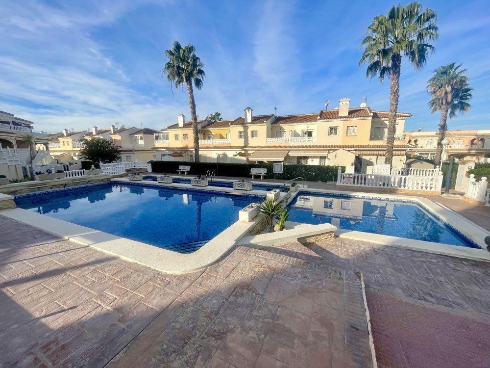 Bungalow for sale in Benijofar, Alicante, Spain