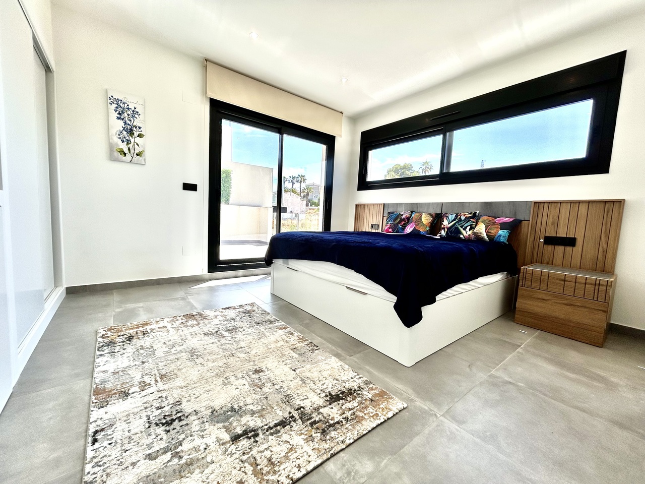 Villa for sale in Villamartin, Alicante, Spain