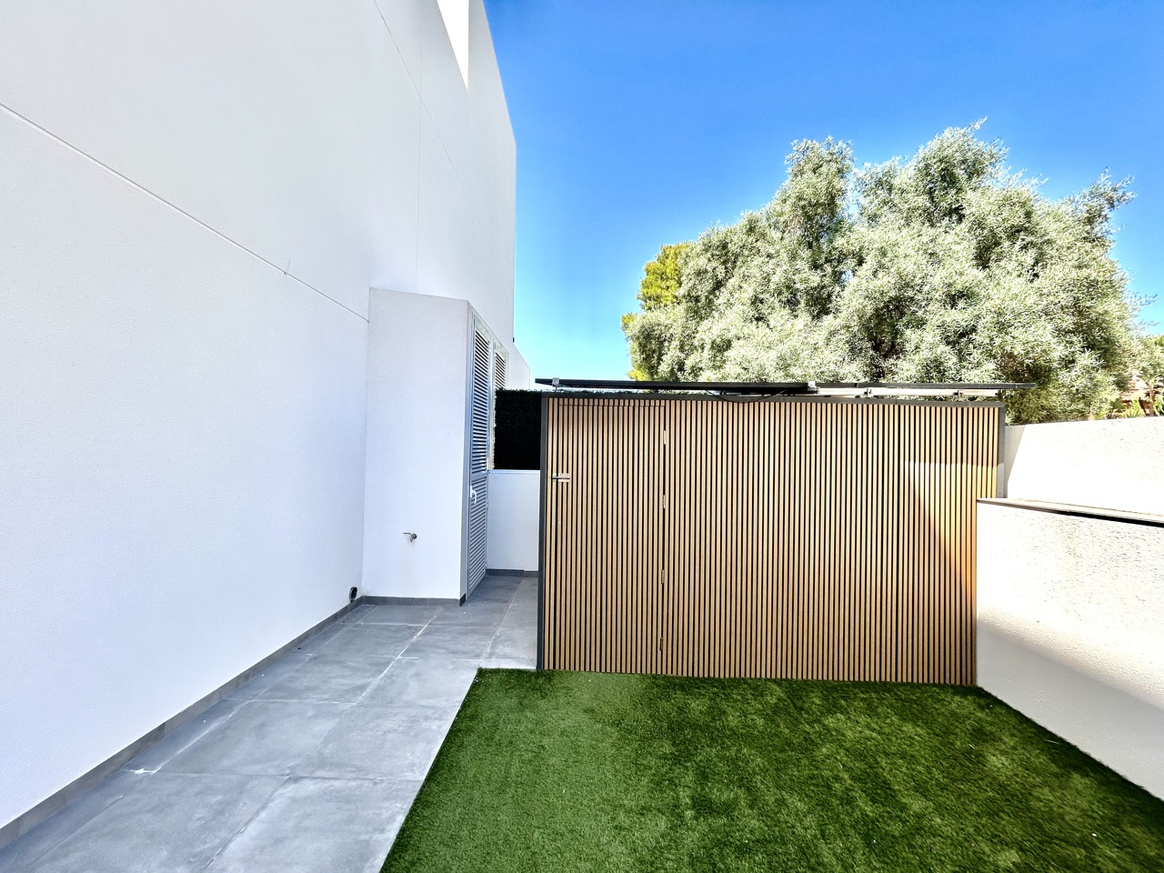 Villa for sale in Villamartin, Alicante, Spain