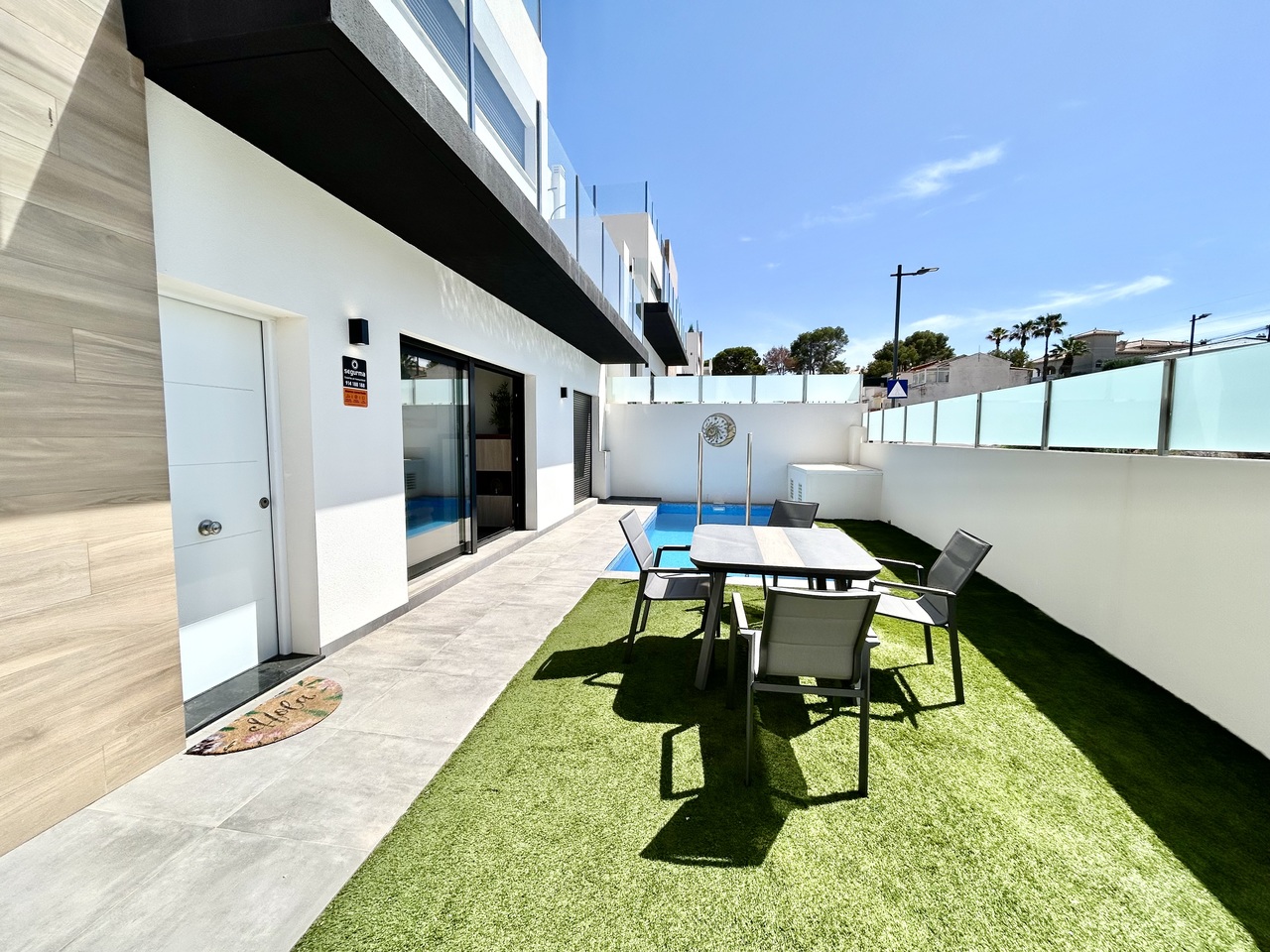 Villa for sale in Villamartin, Alicante, Spain