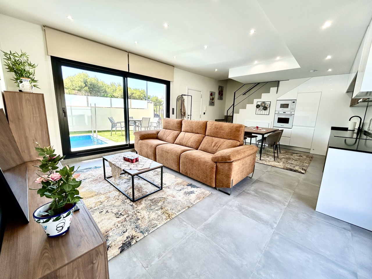 Villa for sale in Villamartin, Alicante, Spain