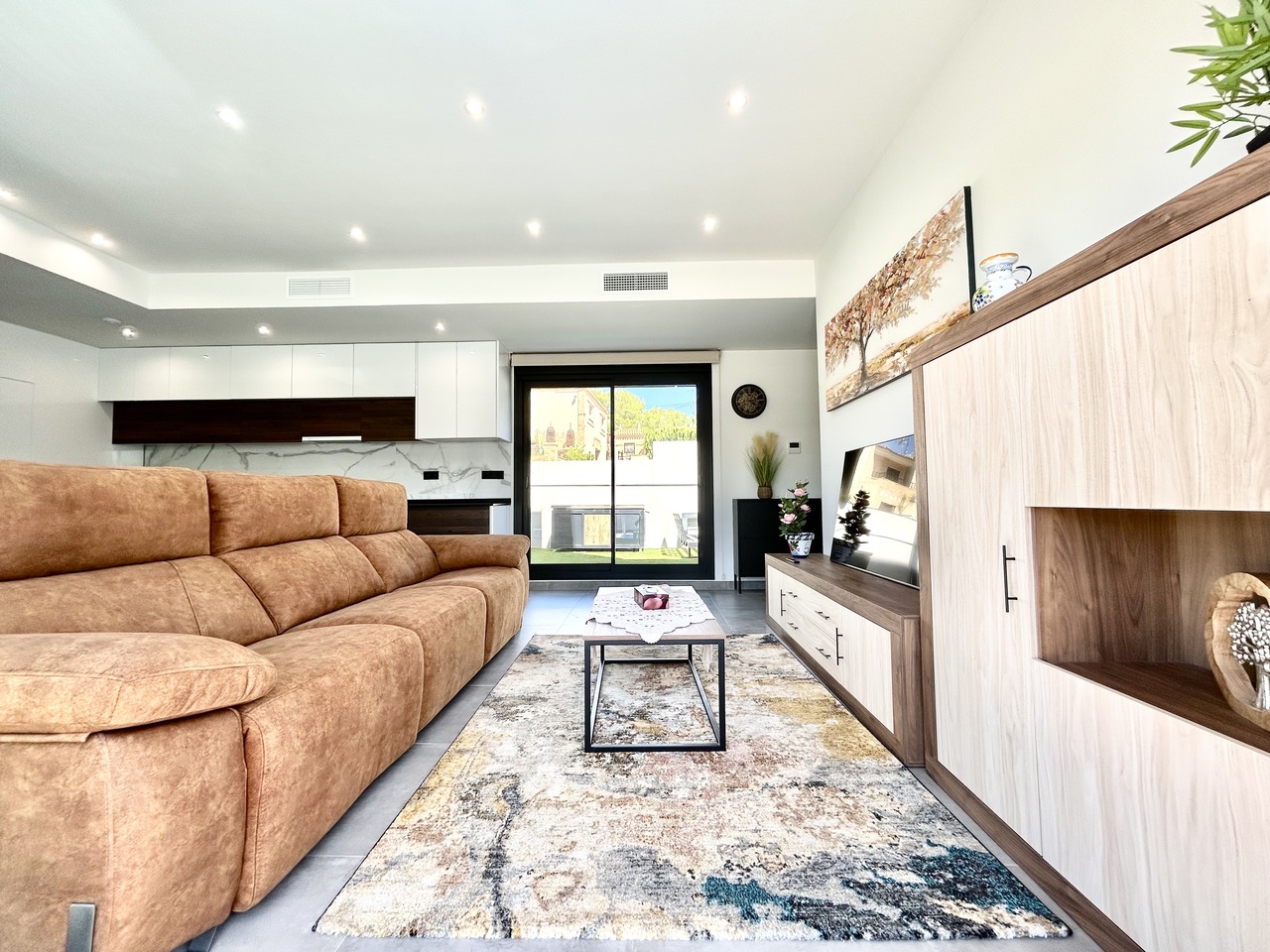 Villa for sale in Villamartin, Alicante, Spain