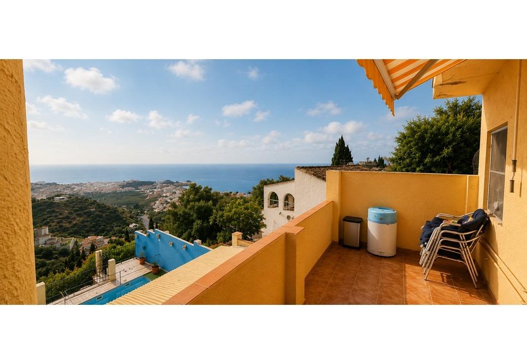 Villa for sale in Almuñecar, Granada, Spain