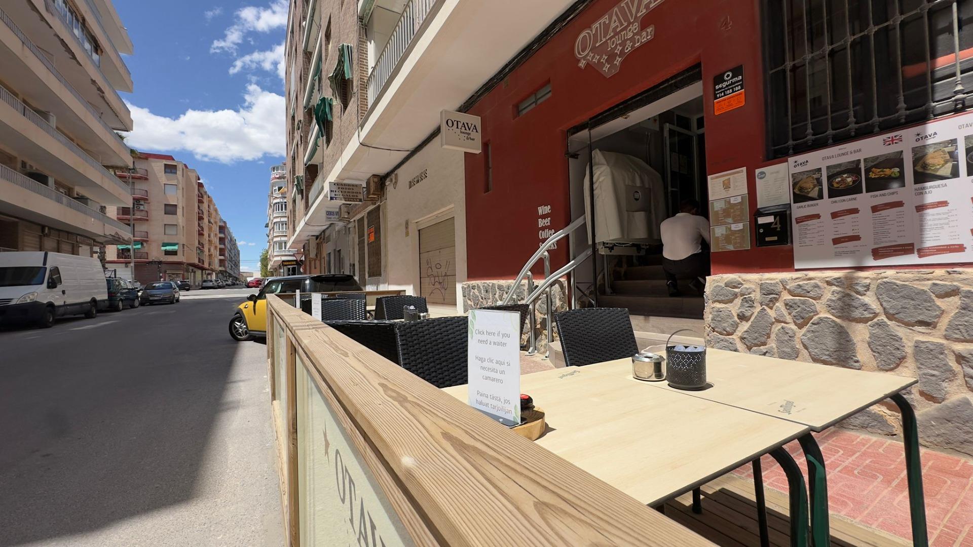 Commercial unit for sale in Torrevieja, Alicante, Spain