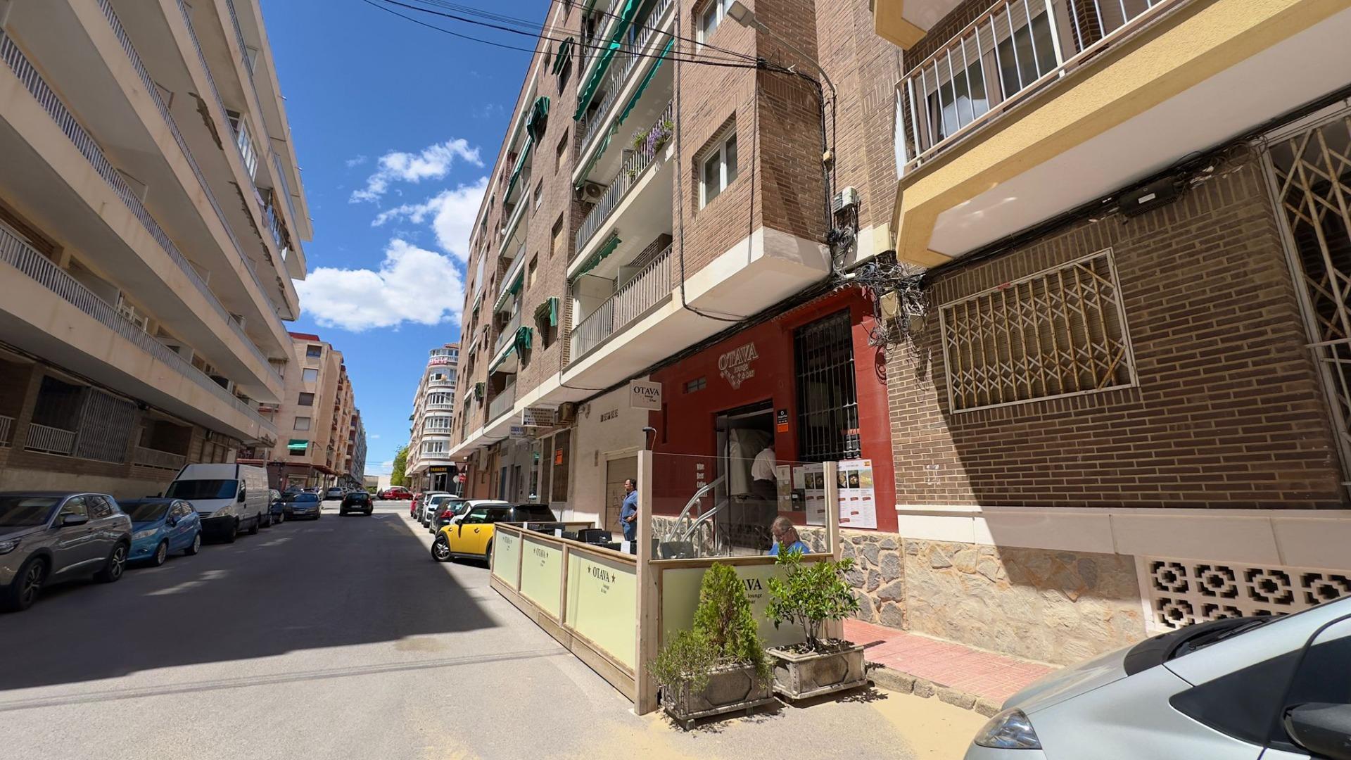 Commercial unit for sale in Torrevieja, Alicante, Spain