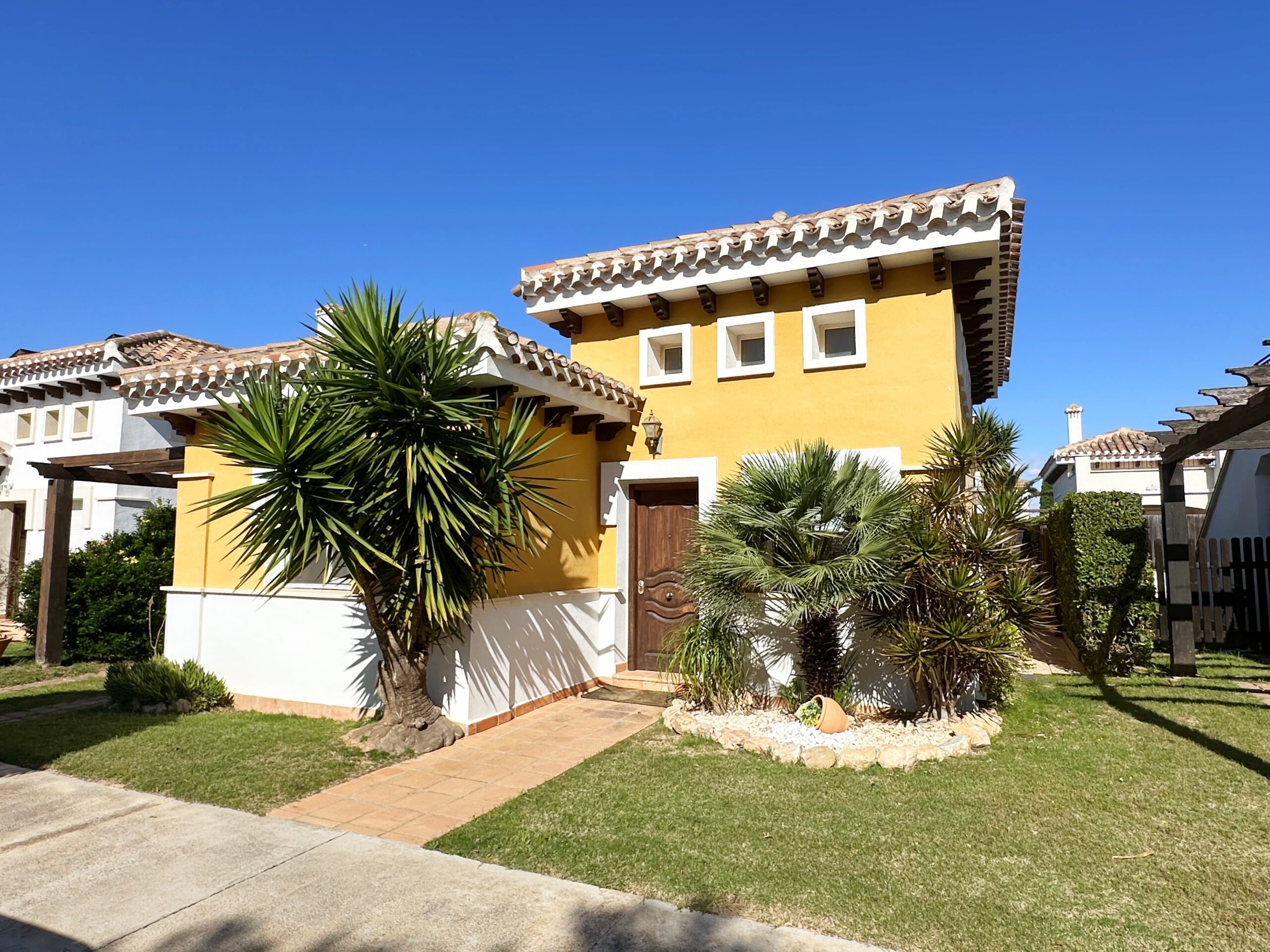 Villa for sale in Mar Menor Golf Resort, Murcia, Spain