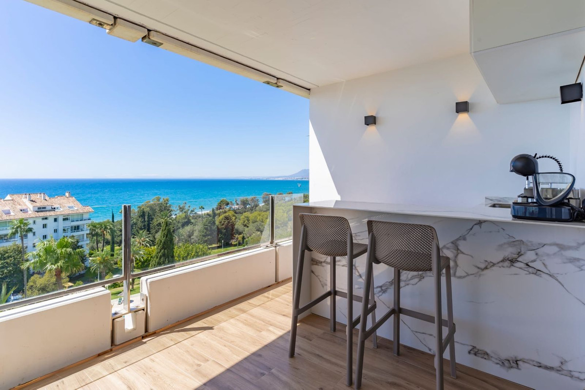 Apartment for sale in Rio Real Golf, Málaga, Spain