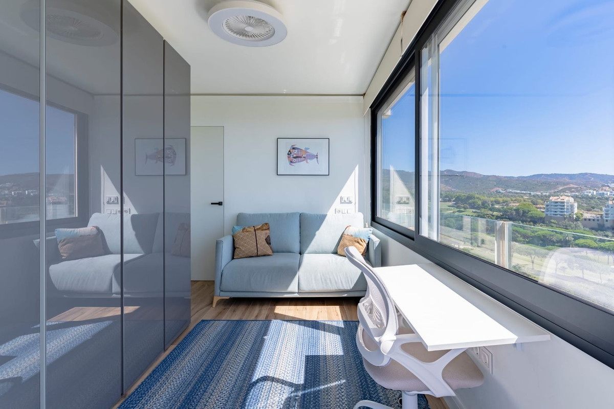Apartment for sale in Rio Real Golf, Málaga, Spain