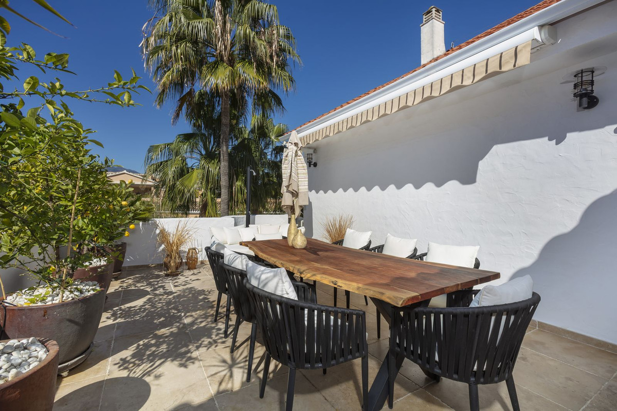 Finca for sale in Nueva Andalucía, Málaga, Spain