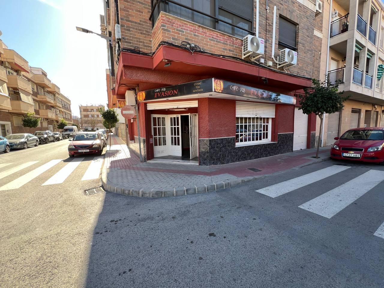 Comercial en venta en Dolores