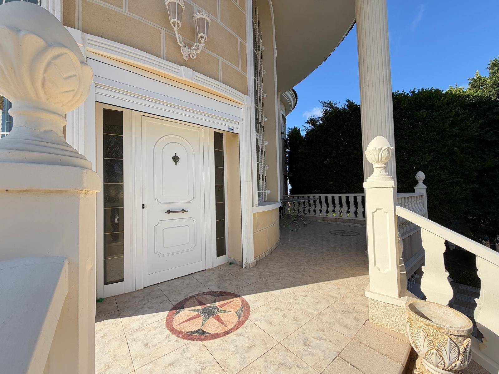 Villa en venta en Rojales