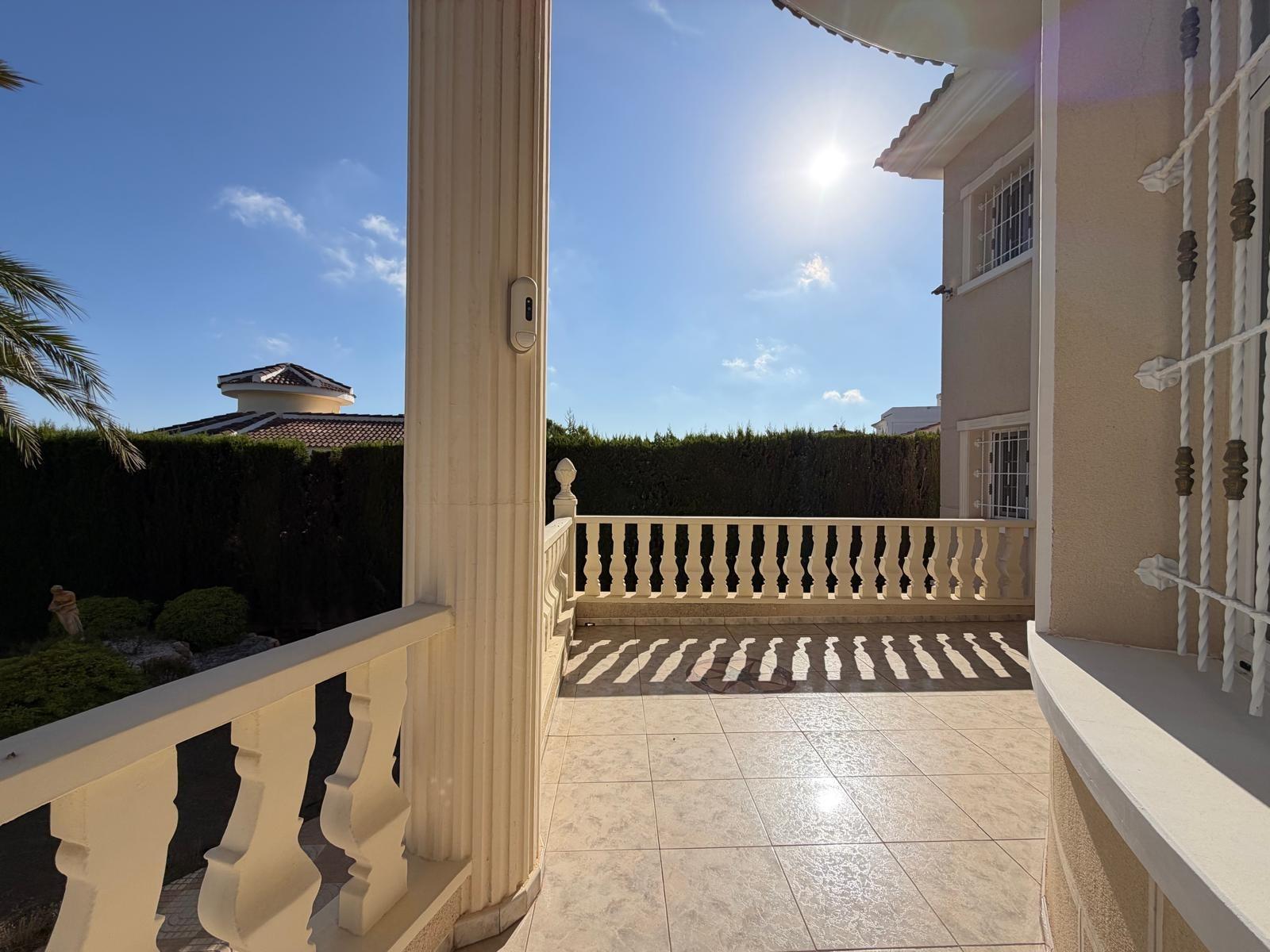 Villa en venta en Rojales