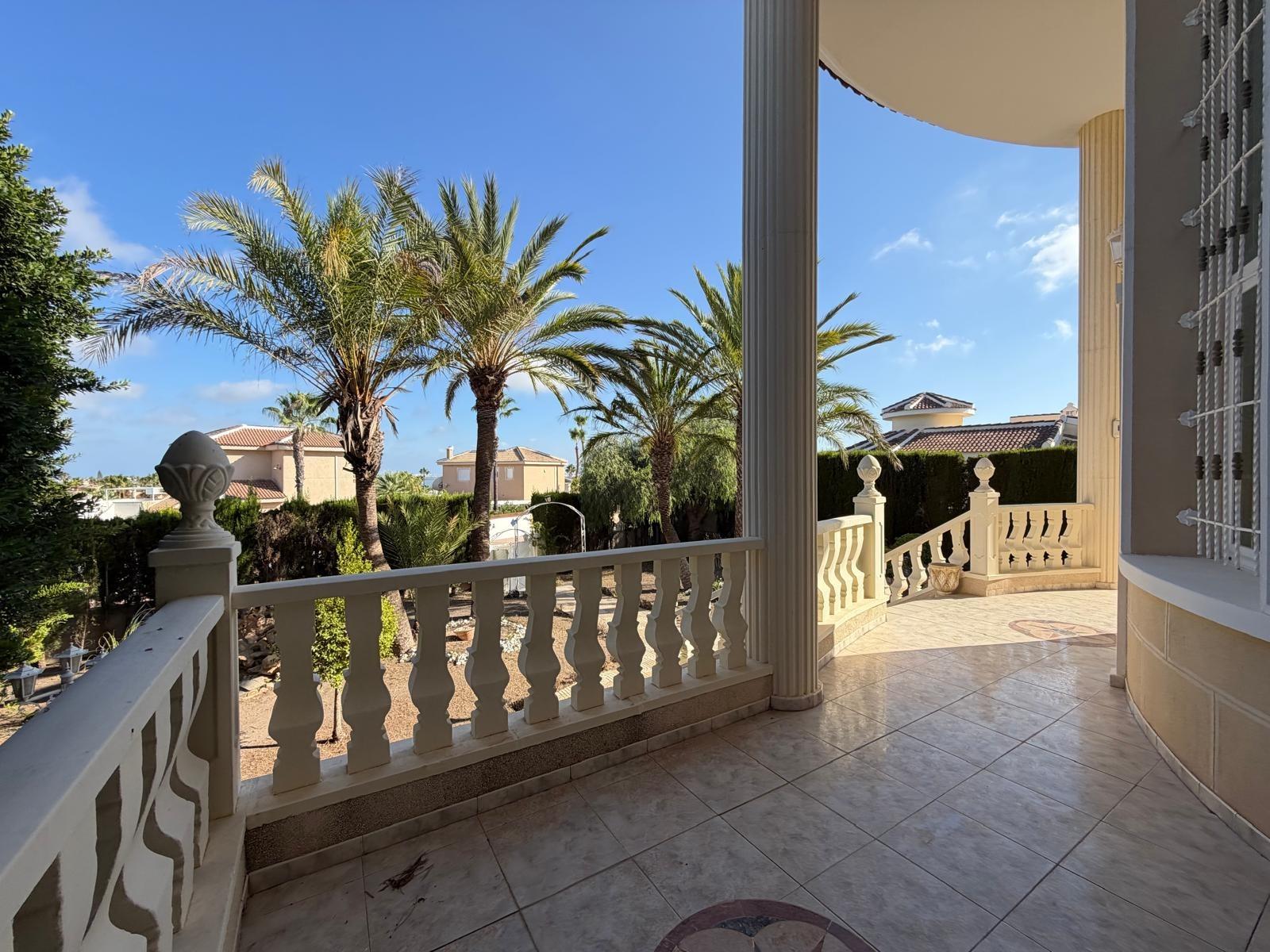Villa en venta en Rojales