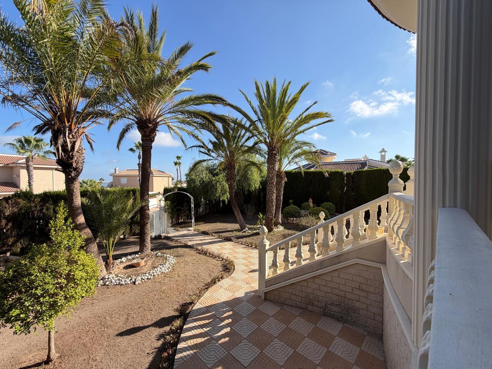 Villa en venta en Rojales