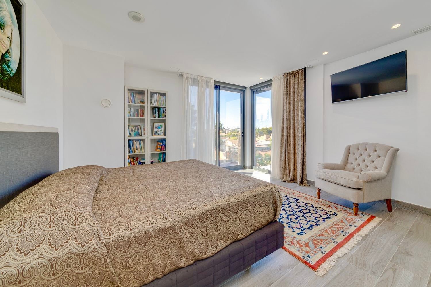 Villa for sale in Torrevieja, Alicante, Spain