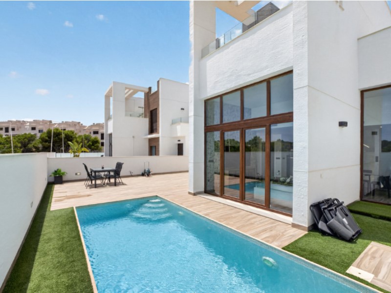 Villa for sale in Torrevieja, Alicante, Spain
