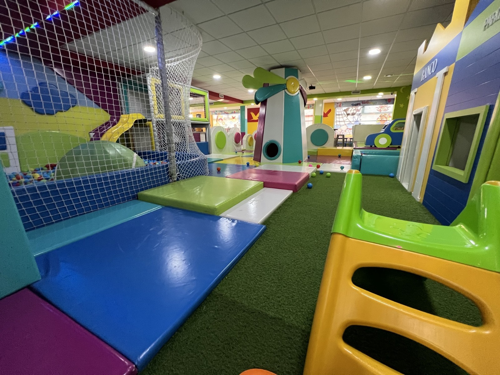 Commercial unit for sale in Torrevieja, Alicante, Spain