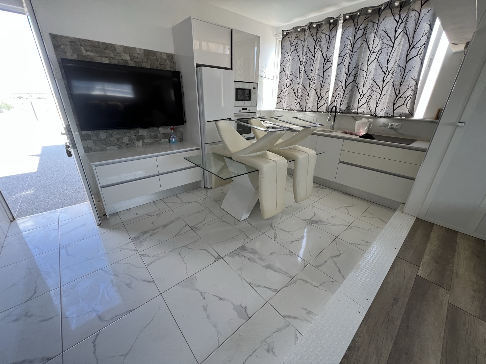 Commercial unit for sale in Torrevieja, Alicante, Spain