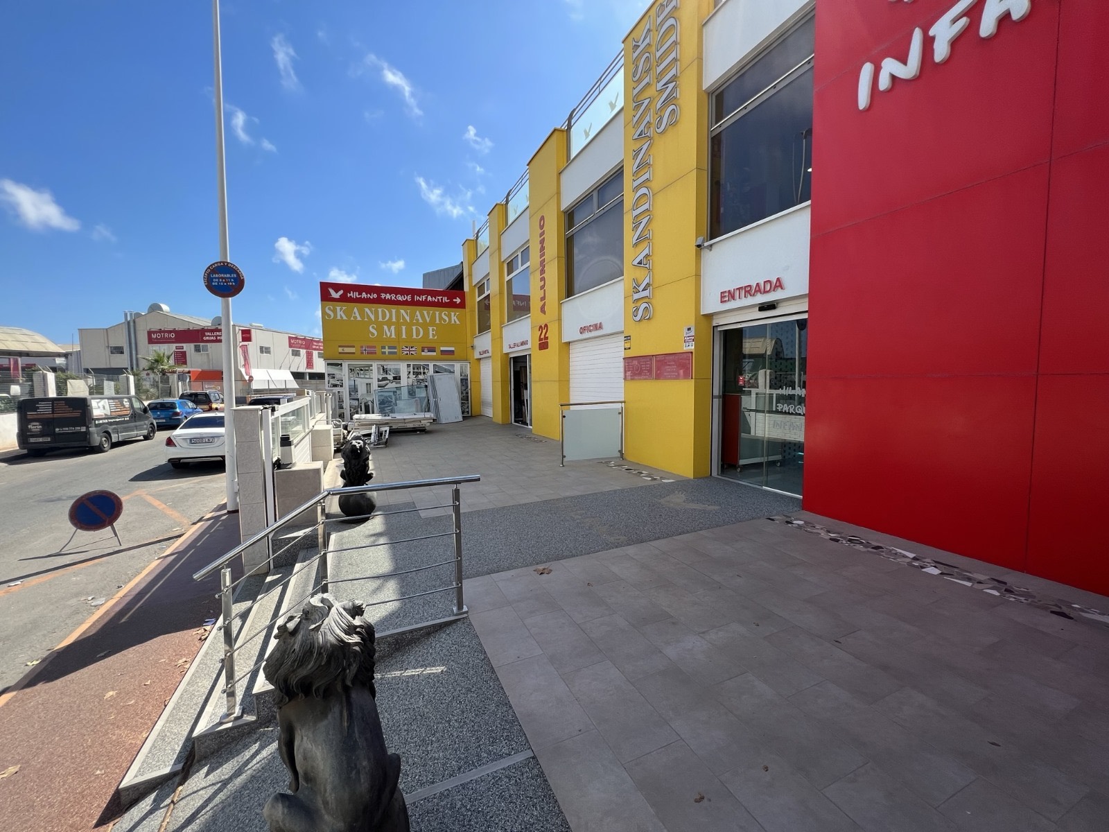 Commercial unit for sale in Torrevieja, Alicante, Spain