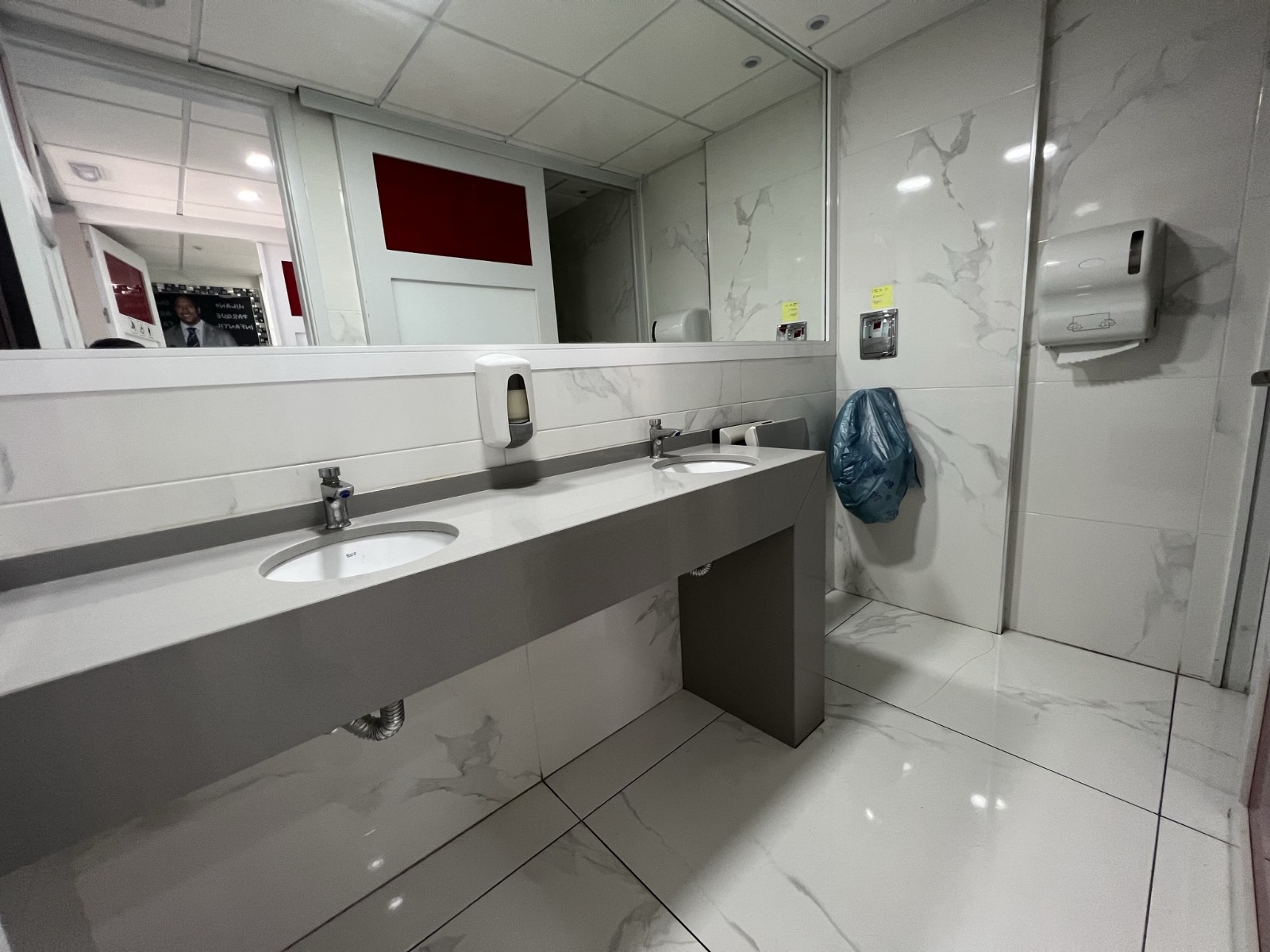 Commercial unit for sale in Torrevieja, Alicante, Spain