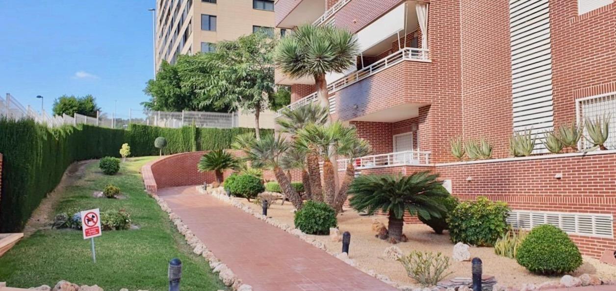 Penthouse for sale in Villajoyosa, Alicante, Spain