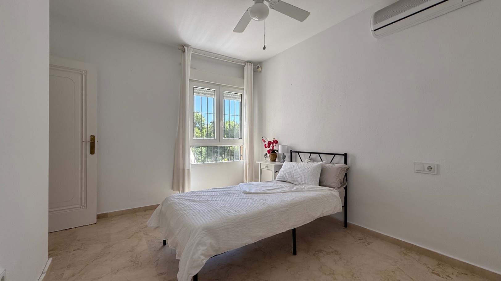 Villa for sale in Orihuela, Alicante, Spain