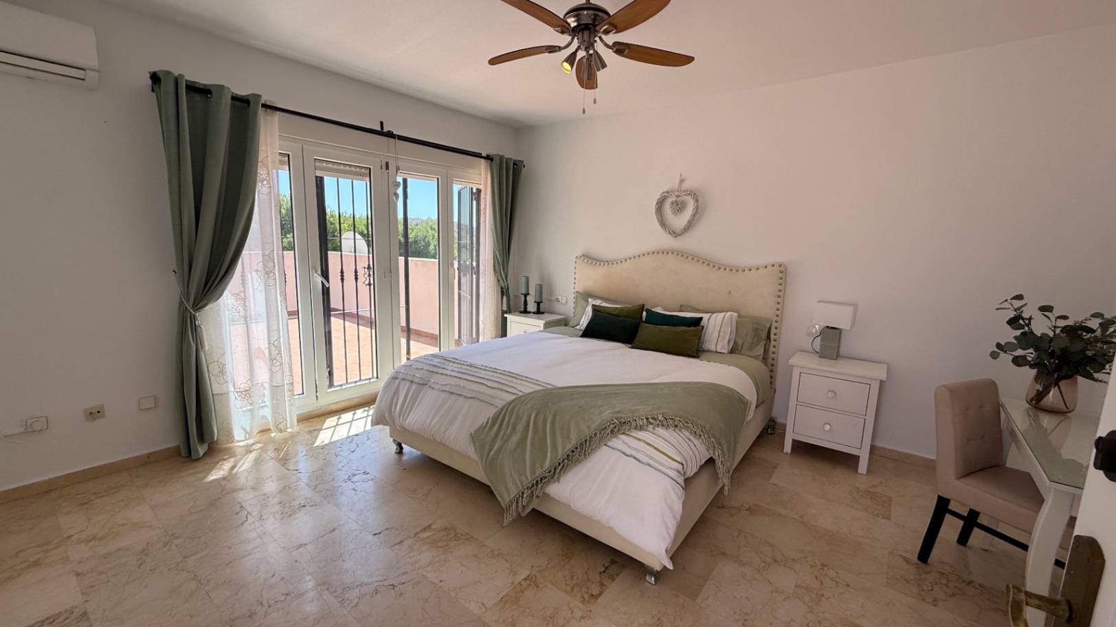 Villa for sale in Orihuela, Alicante, Spain