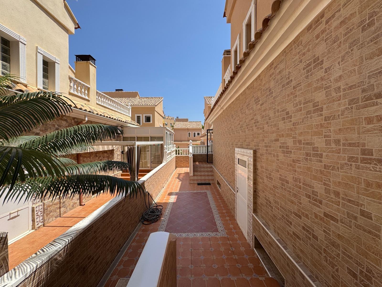 Town House for sale in Guardamar Del Segura, Alicante, Spain