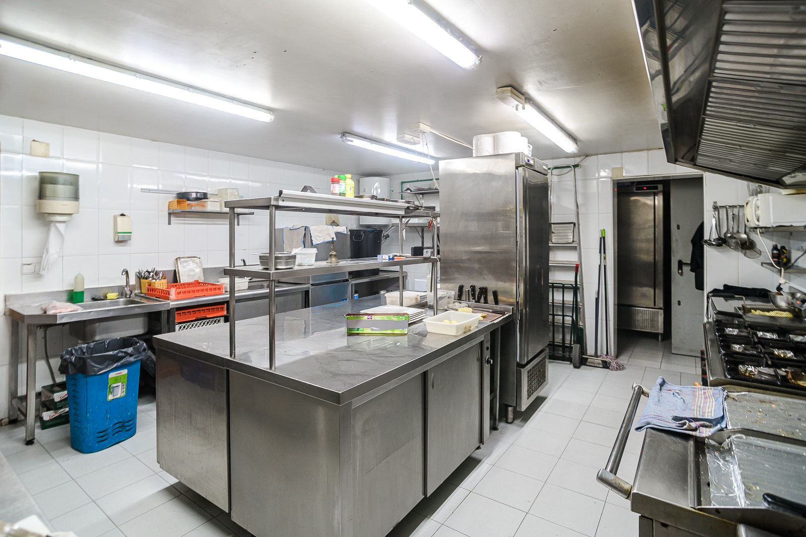 Commercial unit for sale in Torrevieja, Alicante, Spain